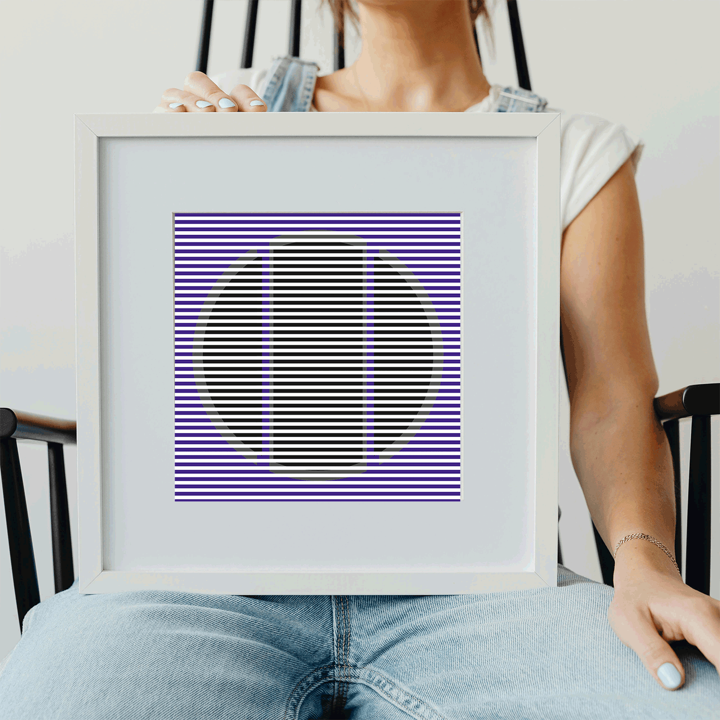 Serene horizon line print for visual calm and meditation